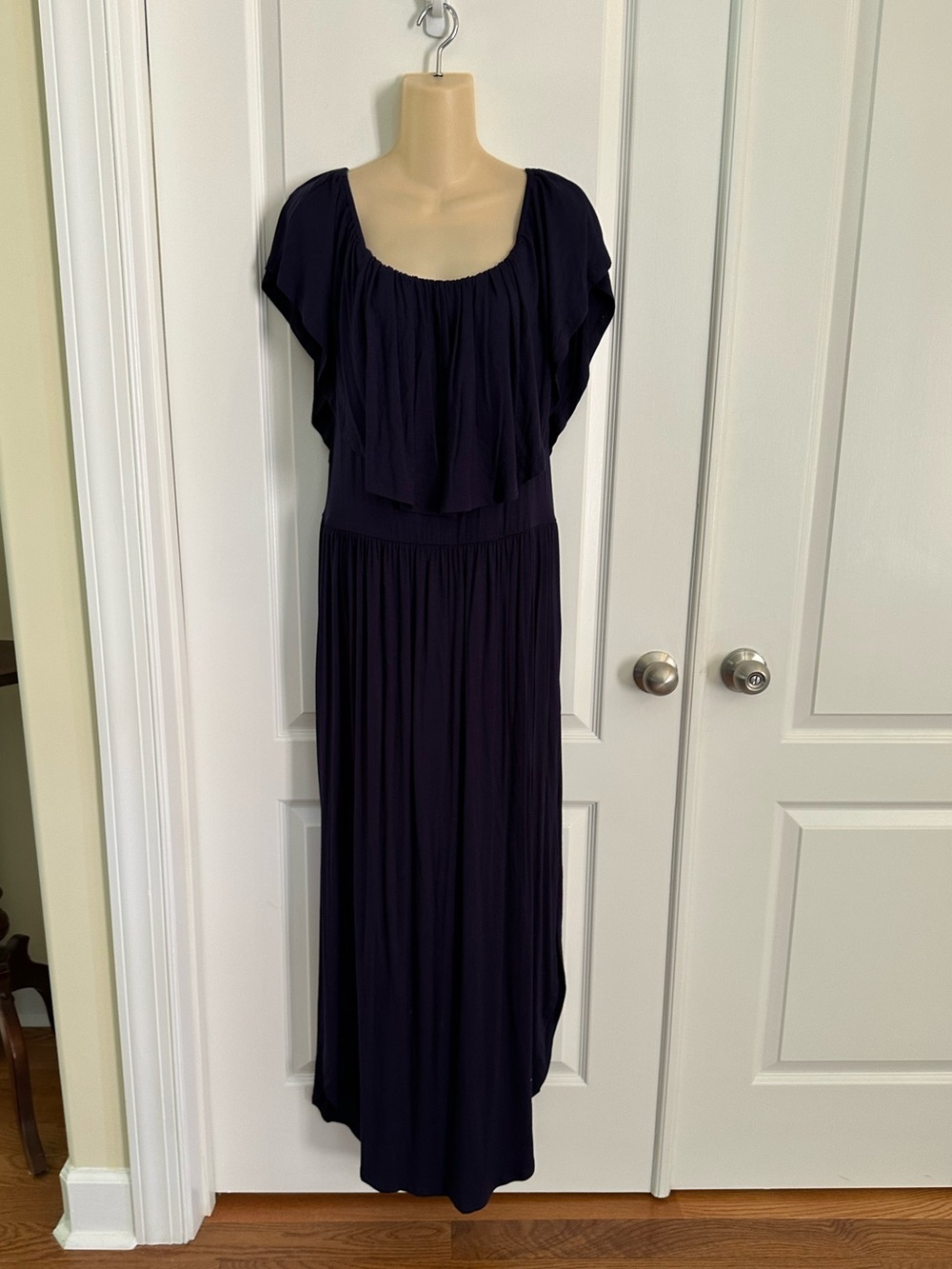 VERABENDI dark navy blue knit maxi dress